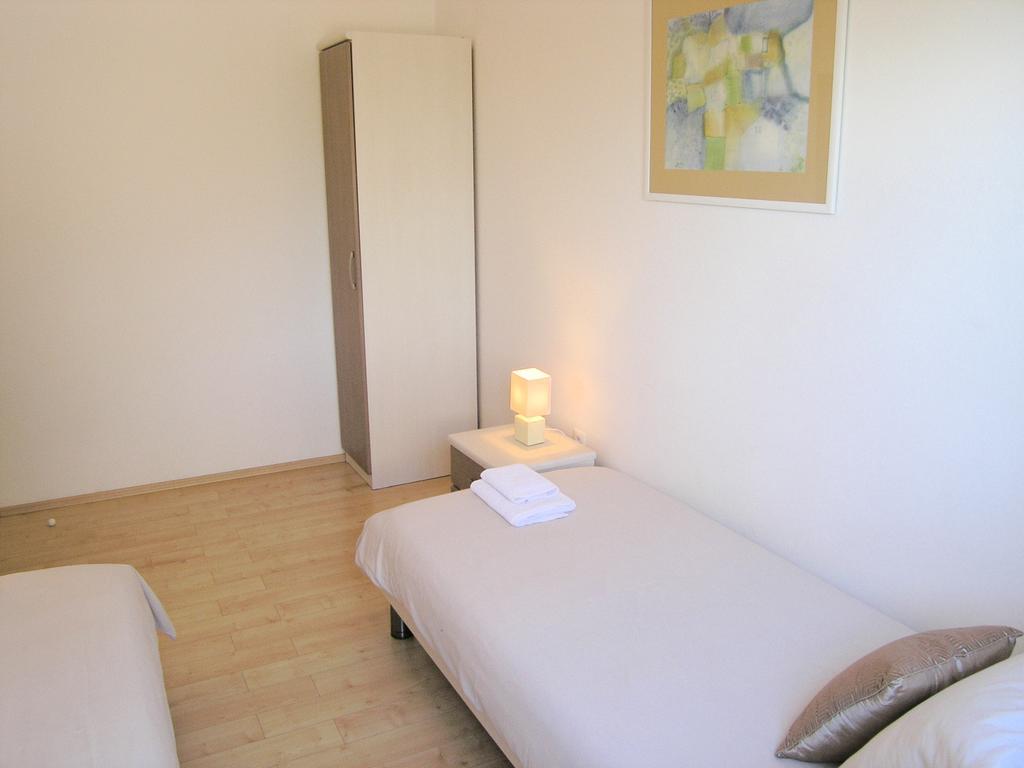 Apartments Dagmar Krk Town Eksteriør billede